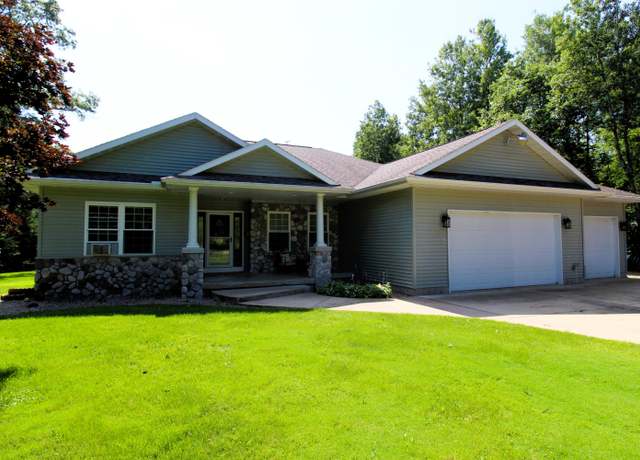 Property at 6559 Birdie Cir, Grayling, MI 49738, 3 beds, 2.5 baths