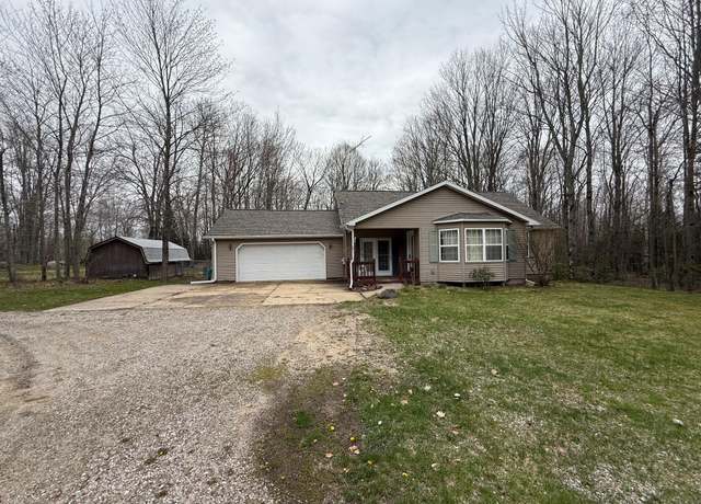 Property at 9906 E Houghton Lake Dr, Houghton Lake, MI 48629, 4 beds, 1.5 baths