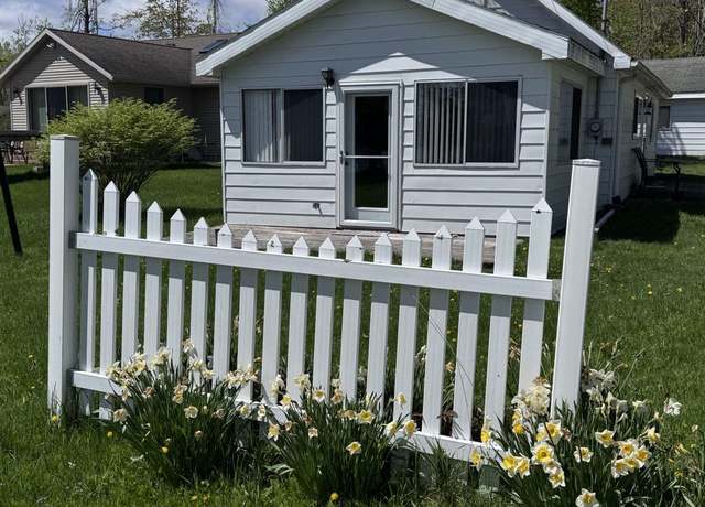 Property at 17131 Paradise Cove Rd, Alpena, MI 49707, 2 beds, 1 bath