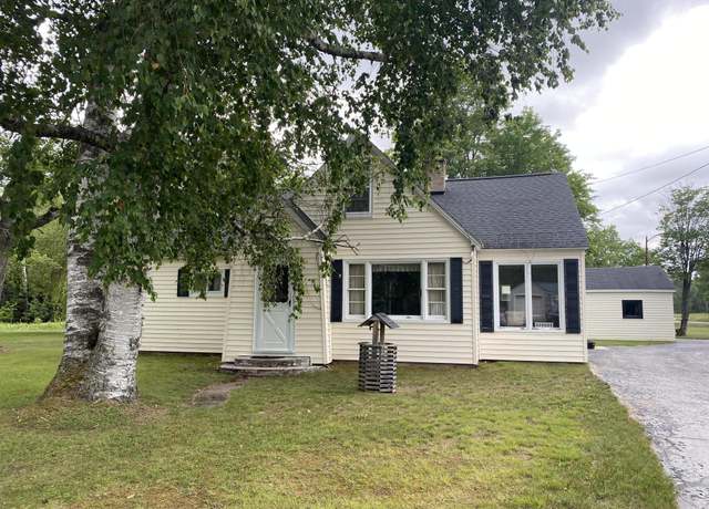 Property at 32003 W Chippewa Ave, Trout Lake, MI 49793, 4 beds, 2 baths