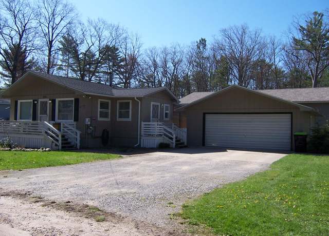 Property at 225 Goebel Ave, Roscommon, MI 48653, 2 beds, 1 bath