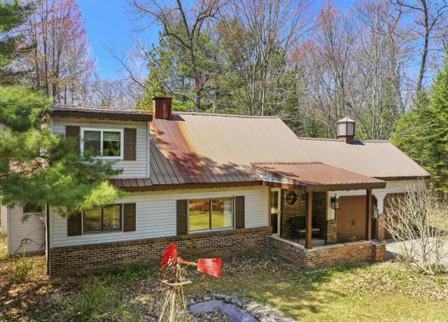 Property at 4846 S Townline Rd, Houghton Lake, MI 48629, 3 beds, 2 baths