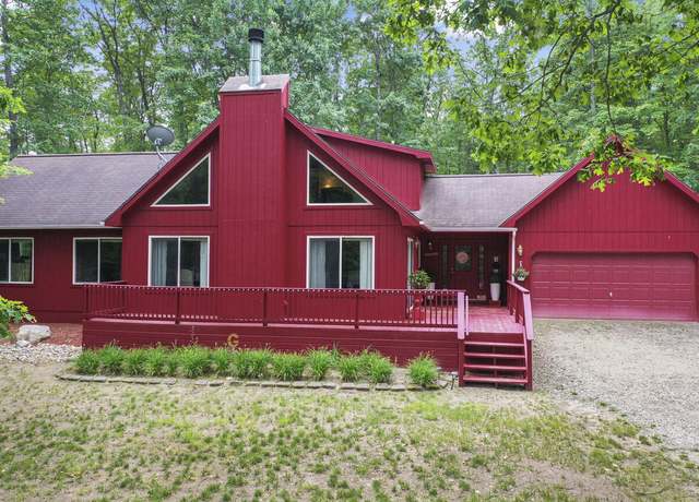 Property at 416 Crystal Ln, Roscommon, MI 48653, 2 beds, 2 baths