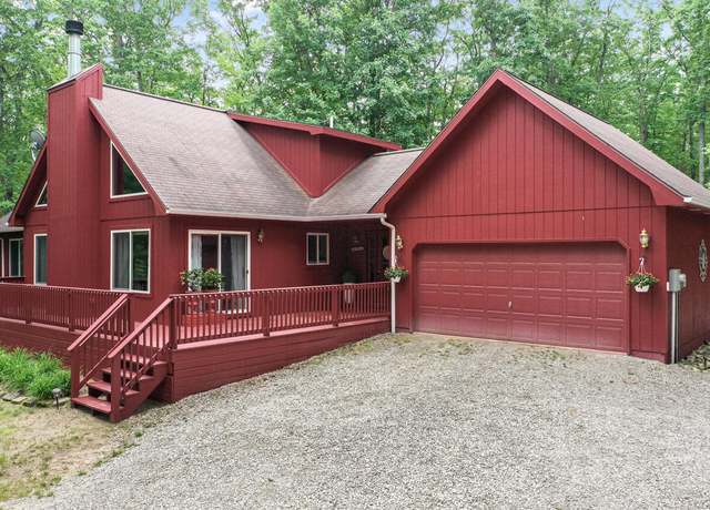 Property at 416 Crystal Ln, Roscommon, MI 48653, 3 beds, 2 baths