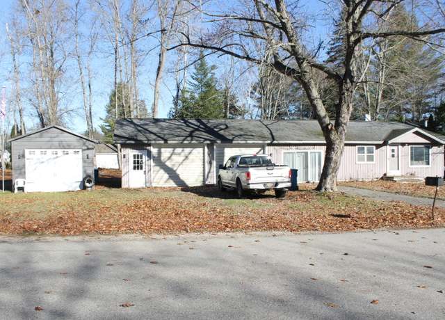 Property at 146 Dale Rd, Houghton Lake, MI 48629, 3 beds, 2 baths