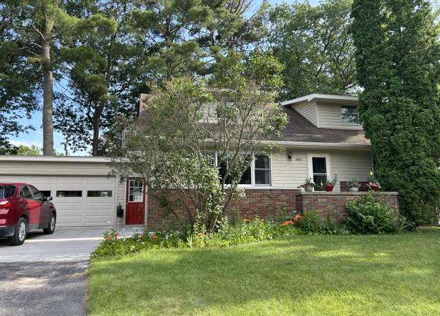 Property at 542 Northwood Dr, Alpena, MI 49707, 4 beds, 2.5 baths