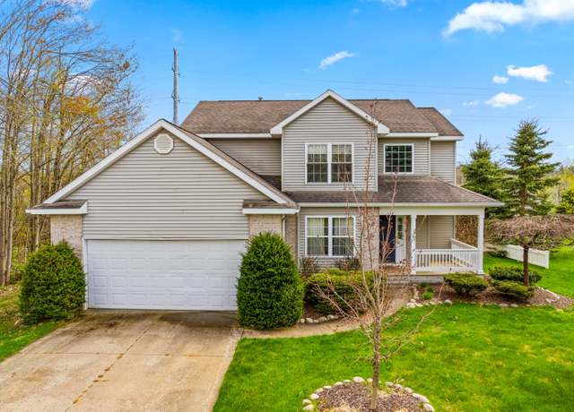 Property at 310 Glen Woods Trl, Gaylord, MI 49735, 3 beds, 2.5 baths