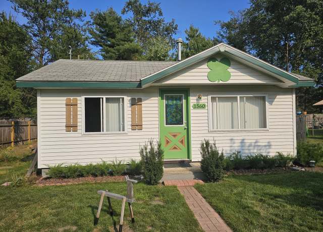 Property at 1560 Cactus Ct, St. Helen, MI 48656, 2 beds, 1 bath