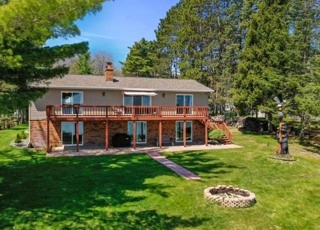 Property at 1150 W Higgins Lake Dr, Roscommon, MI 48653, 4 beds, 3 baths