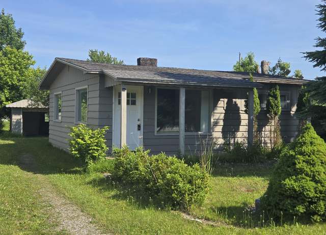 Property at 520 Michigan Avenue Ave, Alpena, MI 49707, 2 beds, 1 bath