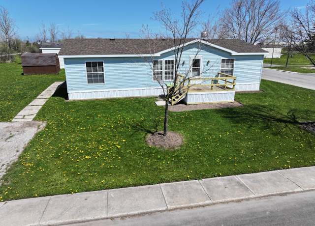 Property at 72 Chelsey Ln, Cheboygan, MI 49721, 3 beds, 2 baths