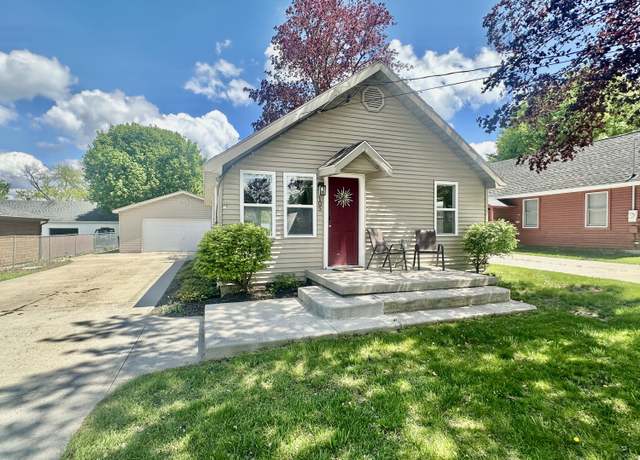 Property at 105 Dodge Ave, Houghton Lake, MI 48629, 2 beds, 1 bath