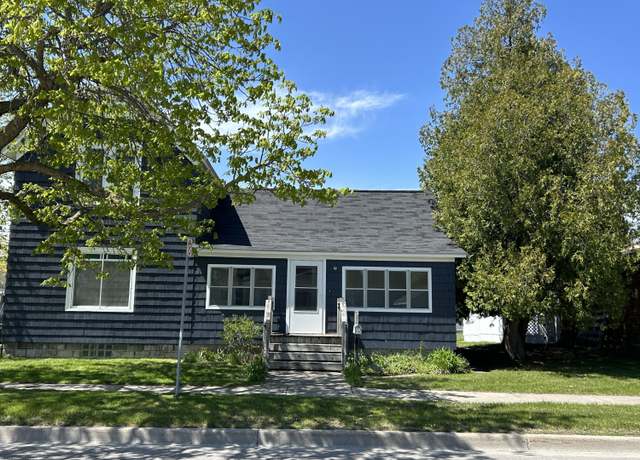 Property at 1033 S First Ave, Alpena, MI 49707, 3 beds, 2 baths