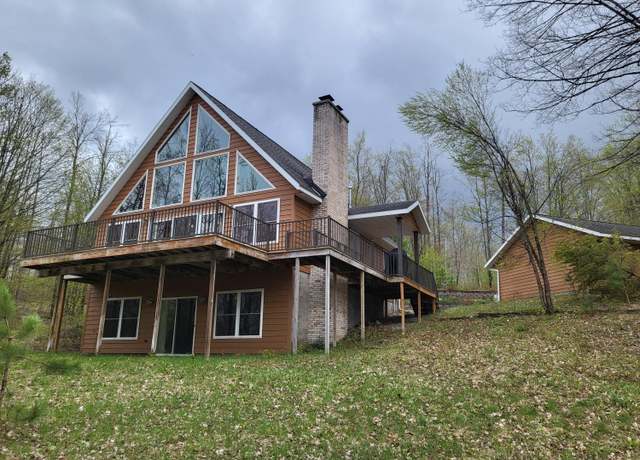 Property at 10470 Calumet Trl, Gaylord, MI 49735, 3 beds, 2.5 baths