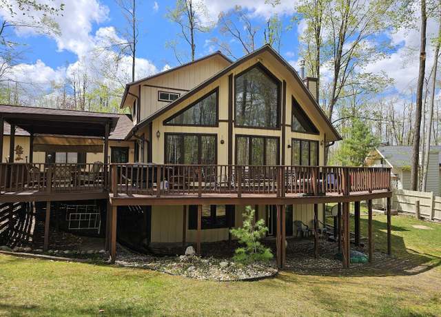 Property at 1215 Matterhorn Ct, Gaylord, MI 49735, 4 beds, 2 baths