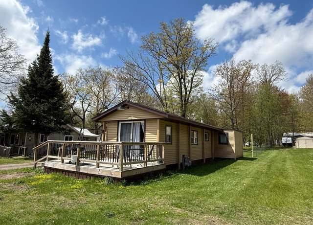 Property at 10117 M-18, Gladwin, MI 48624, 2 beds, 1 bath