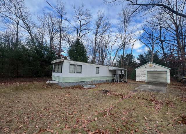 Property at 308 Wyckoff Dr, Houghton Lake, MI 48629, 2 beds, 1 bath