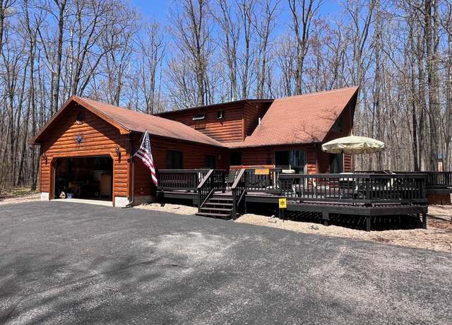 Property at 215 Garfield Blvd, Roscommon, MI 48653, 3 beds, 2 baths