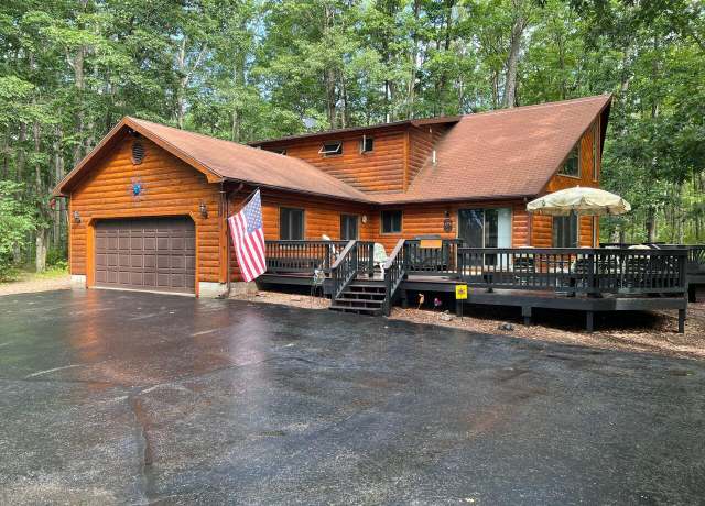Property at 215 Garfield Blvd, Roscommon, MI 48653, 3 beds, 2 baths