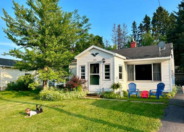 Property at 220 E 14th Ave, Sault Ste Marie, MI 49783, 2 beds, 1 bath