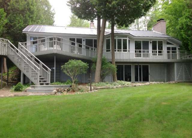 Property at 385 S Lake Huron Shore Dr, Harrisville, MI 48740, 3 beds, 3.5 baths