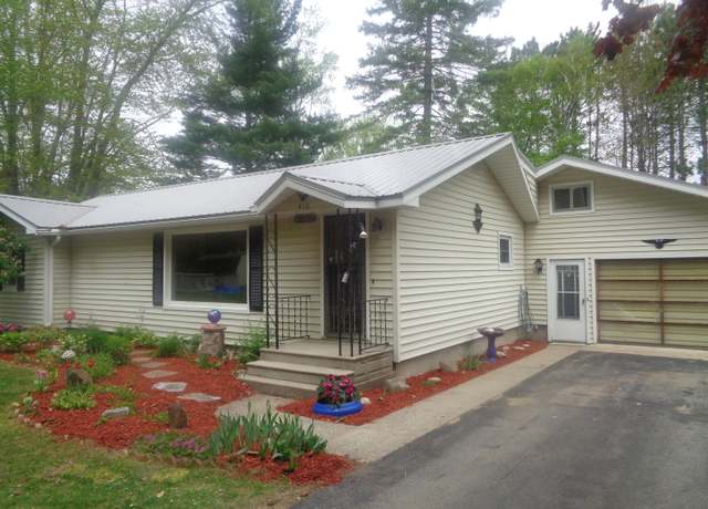 Property at 410 Terrace Dr, Houghton Lake, MI 48629, 3 beds, 1 bath
