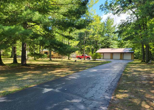 Property at 6351 W Emery Rd, Houghton Lake, MI 48629, 2 beds, 1 bath