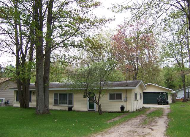 Property at 8778 N Townline Rd, Roscommon, MI 48653, 3 beds, 1 bath