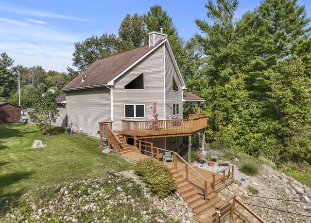 Property at 1724 Middle Point Dr, Alger, MI 48610, 2 beds, 3 baths