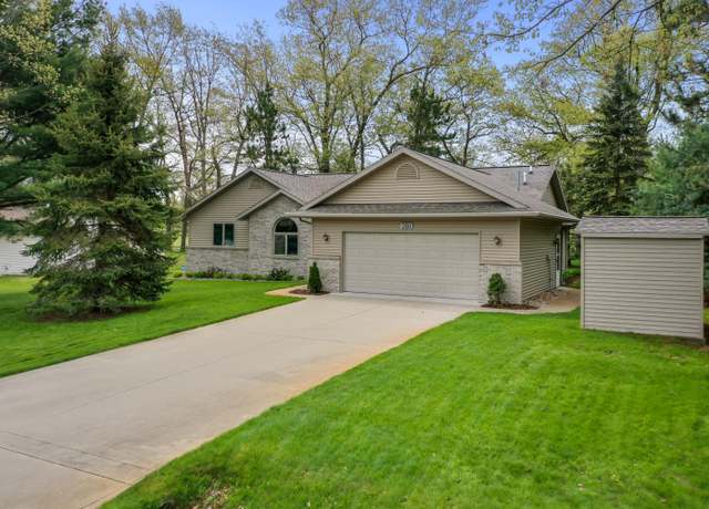 Property at 201 Bright Angel Dr, Prudenville, MI 48651, 3 beds, 2.5 baths