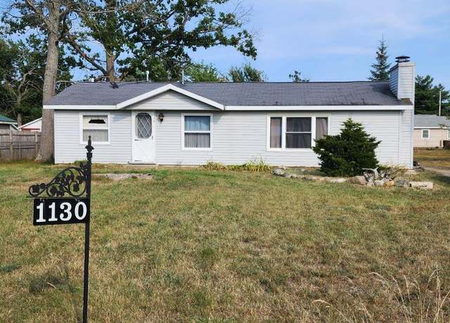 Property at 1130 Knollwood, St. Helen, MI 48656, 2 beds, 1 bath