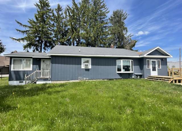 Property at 120 S Indiana Ave, Gaylord, MI 49735, 3 beds, 1 bath