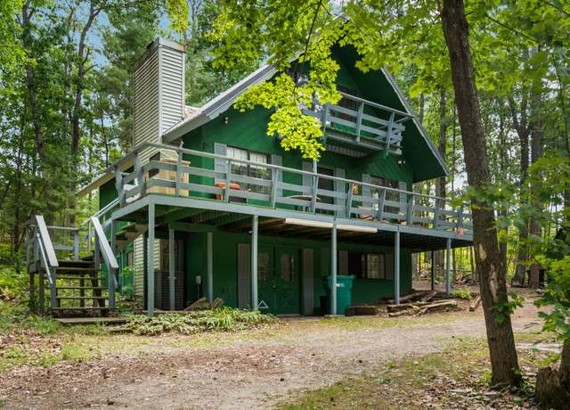 Property at 11481 Fantasy Dr, Frederic, MI 49733, 3 beds, 1.5 baths