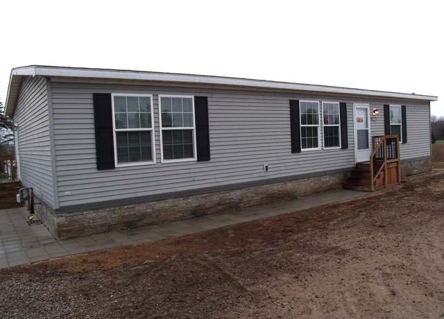 Property at 3780 Par Four Dr, Wolverine, MI 49799, 3 beds, 2 baths