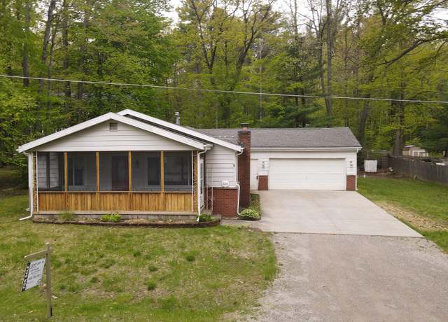 Property at 206 Harvey Ave, Houghton Lake, MI 48629, 4 beds, 2 baths