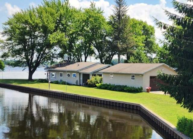 Property at 428 Iroquois Ave, Prudenville, MI 48651, 2 beds, 1 bath