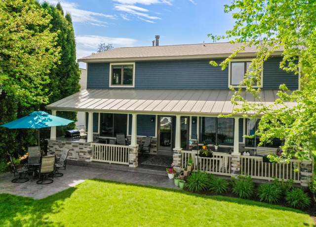 Property at 11910 W Shore Dr, Houghton Lake, MI 48629, 5 beds, 3.5 baths