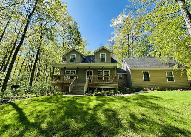 Property at 240 Monroe Blvd, Roscommon, MI 48653, 3 beds, 2 baths