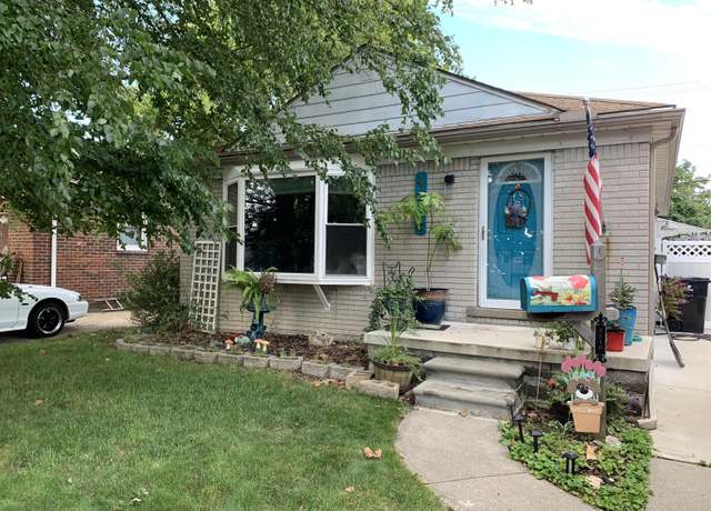 Property at 4240 19th St, Wyandotte, MI 48192, 3 beds, 1.5 baths