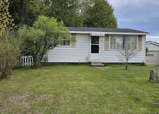 Property at 501 Sheridan St, Alpena, MI 49707, 2 beds, 1 bath