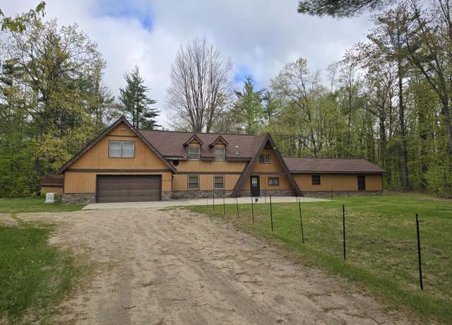 Property at 7912 Millecoquin Trl, Gaylord, MI 49735, 5 beds, 3 baths