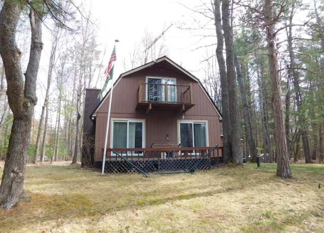 Property at 277 Wendy Ln, Grayling, MI 49738, 4 beds, 1.5 baths