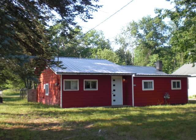 Property at 557 Davis St, Lake, MI 48632, 3 beds, 1 bath