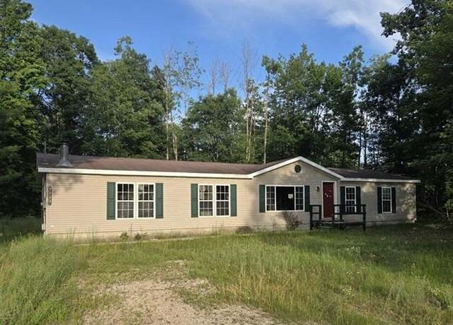 Property at 9113 S Old US Hwy 27, Gaylord, MI 49735, 3 beds, 2 baths