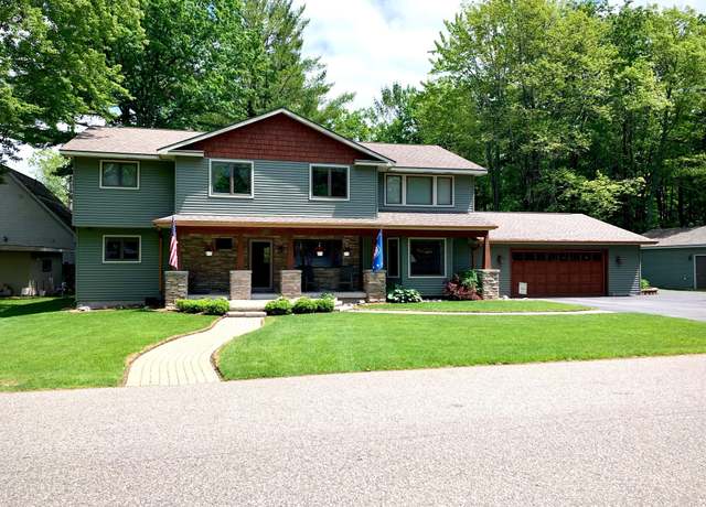 Property at 132 16th St, Prudenville, MI 48651, 5 beds, 2.5 baths