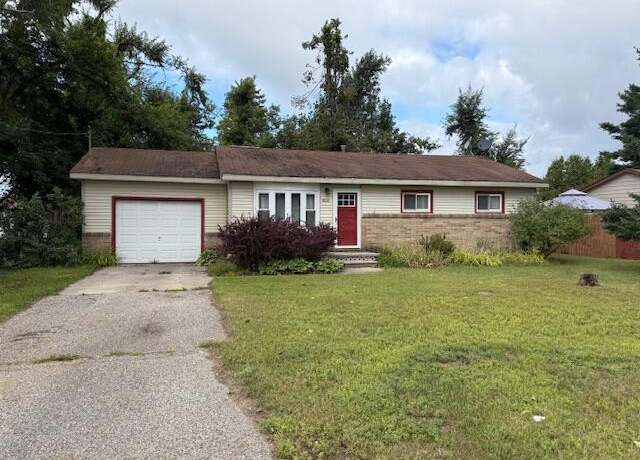 Property at 850 S Court Ave, Gaylord, MI 49735, 3 beds, 1 bath