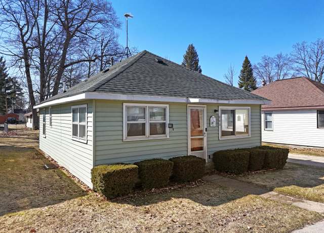 Property at 223 Rapson Ave, Houghton Lake, MI 48629, 2 beds, 1 bath