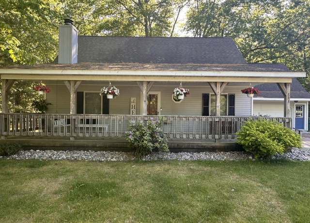 Property at 111 Chippewa Trl, Prudenville, MI 48651, 3 beds, 2 baths