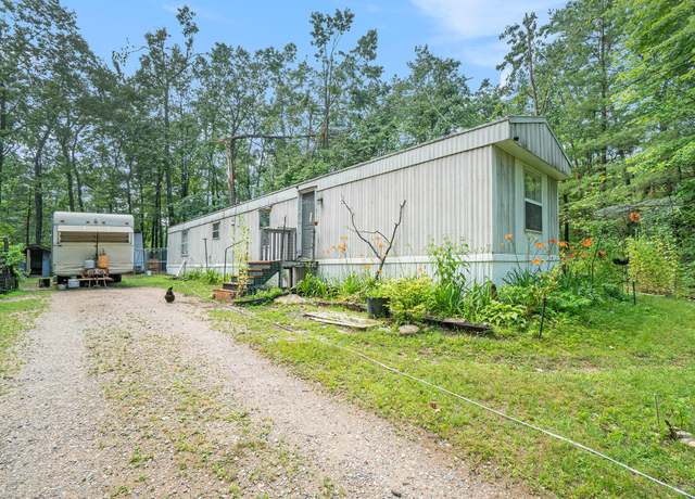 Property at 5880 Hillside Dr, Lewiston, MI 49756, 2 beds, 1 bath