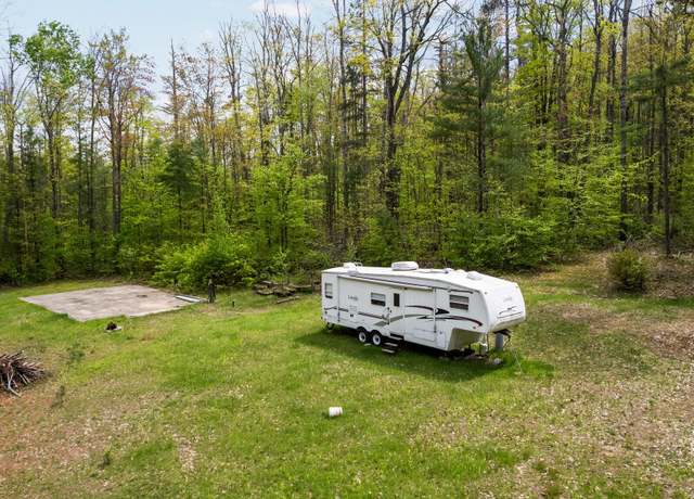 Property at 9287 Dodge Lake Ct, Gaylord, MI 49735